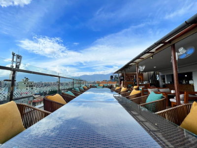Experience the Atmosphere
